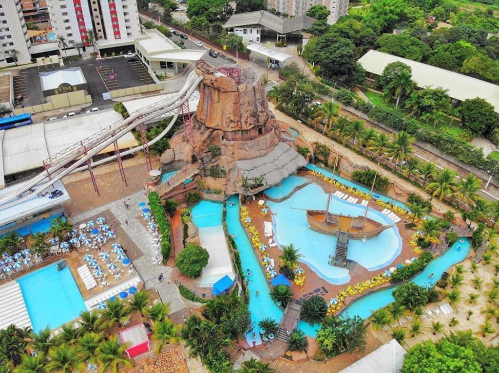 Spazzio Andrian & Silva - Inclusos Ingressos Do Parque Caldas Novas Exterior photo